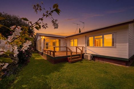 Photo of property in 6 Waimate Crescent, Tokoroa, 3420