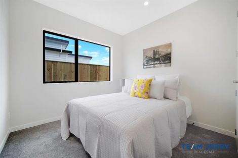 Photo of property in 99 Mutetai Road, Clarks Beach, 2122