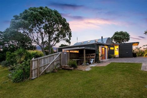 Photo of property in 58 Sheffield Road, Helensville, 0875