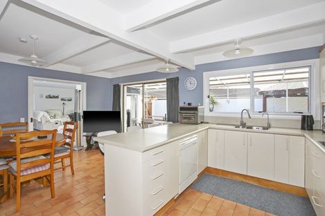 Photo of property in 5 Meadowcourt Drive, Manukau, Auckland, 2025