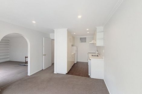 Photo of property in 4/7 Holly Road, Merivale, Christchurch, 8014