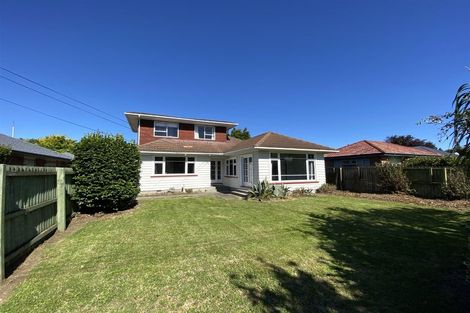 Photo of property in 32 Jennifer Street, Bryndwr, Christchurch, 8053