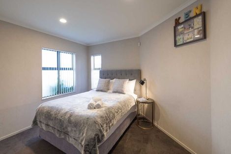 Photo of property in 53 Turnberry Drive, Wattle Downs, Auckland, 2103