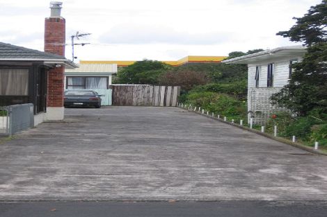 Photo of property in 2/17 Motatau Road, Papatoetoe, Auckland, 2025