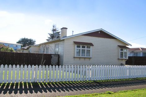 Photo of property in 23 Haydon Street, Roslyn, Palmerston North, 4414