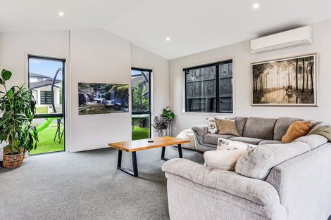 Photo of property in 17 Riverpoint Glade, Flagstaff, Hamilton, 3210