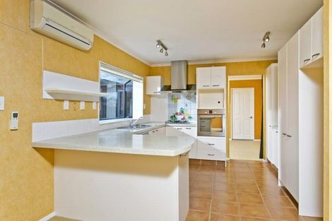 Photo of property in 16 Adelphi Place, Albany, Auckland, 0632