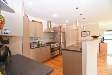 Photo of property in 19 Carrington Drive, Carterton, 5713