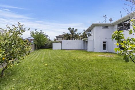Photo of property in 24 Gulf Crest, Bucklands Beach, Auckland, 2012