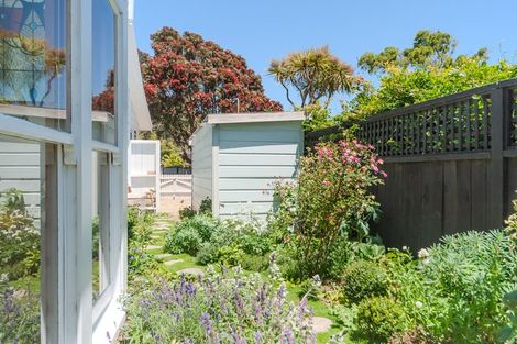 Photo of property in 1 Totara St Rona Bay, Eastbourne, Lower Hutt, 5013