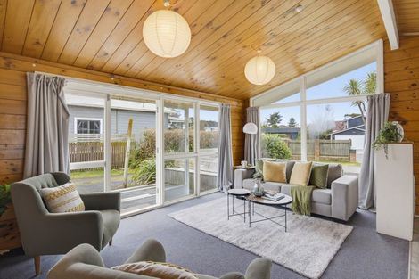 Photo of property in 10 Bahama Crescent, Paraparaumu Beach, Paraparaumu, 5032
