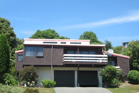 Photo of property in 11 Woodside Common, Westmorland, Christchurch, 8025