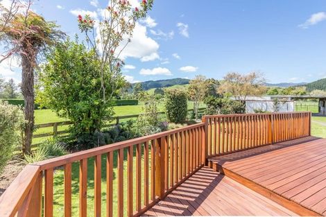 Photo of property in 461 Tararua Road, Levin, 5571