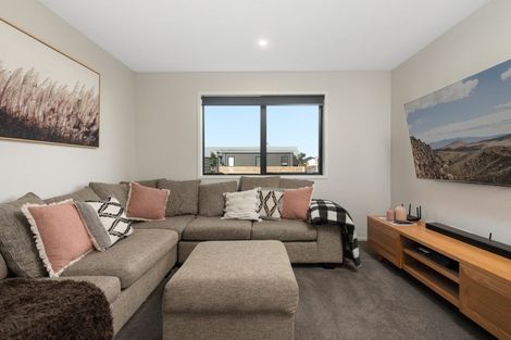 Photo of property in 2 Tamapahore Boulevard, Papamoa Beach, Papamoa, 3118