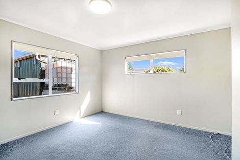 Photo of property in 10 Taonui Street, Waitarere Beach, Levin, 5510