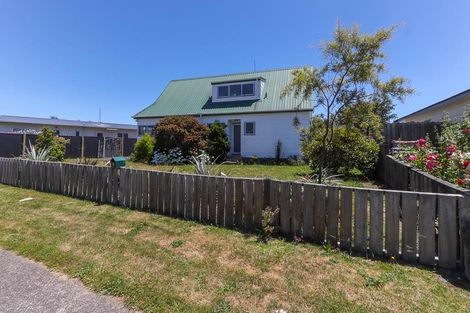 Photo of property in 3 Sequoia Crescent, Owhata, Rotorua, 3010