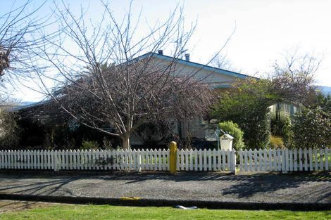 Photo of property in 20 Garrison Street, Carterton, 5713