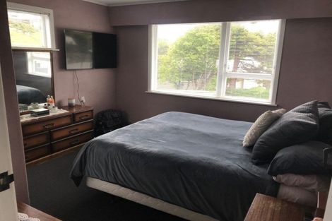 Photo of property in 52 Oranga Street, Westown, New Plymouth, 4310