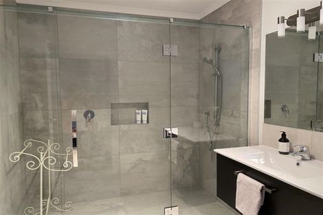 Photo of property in 4 Mooring Close, Whitby, Porirua, 5024