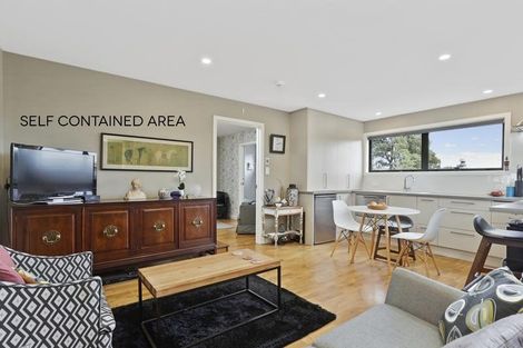 Photo of property in 51 Tainui Road, Titirangi, Auckland, 0604