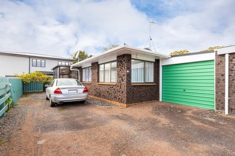 Photo of property in 71a Eliot Street, New Plymouth, 4310