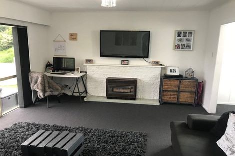 Photo of property in 52 Oranga Street, Westown, New Plymouth, 4310