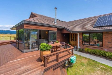Photo of property in 58 Golf Road, Paraparaumu Beach, Paraparaumu, 5032