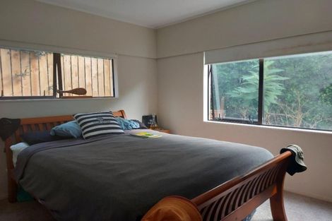 Photo of property in 2/85 Raleigh Road, Northcote, Auckland, 0627