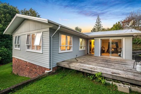 Photo of property in 12 Orsova Place, Lynfield, Auckland, 1042