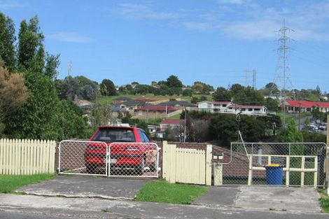 Photo of property in 6 Cedar Heights Avenue, Massey, Auckland, 0614