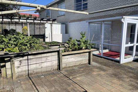 Photo of property in 11b Hine Street, New Plymouth, 4310