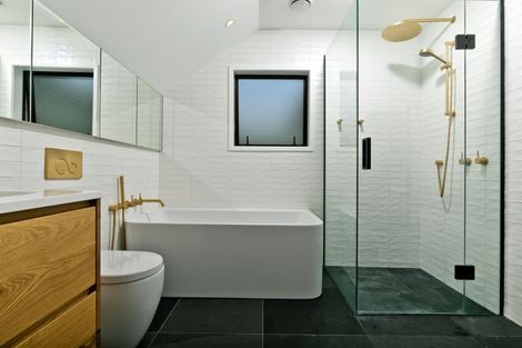 Photo of property in 1 Birchwood Grove, Greenhithe, Auckland, 0632