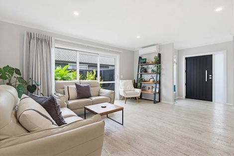 Photo of property in 48 Cupples Street, Papamoa Beach, Papamoa, 3118