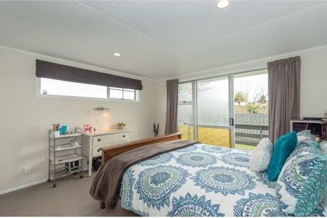 Photo of property in 46 Morrow Avenue, St Andrews, Hamilton, 3200