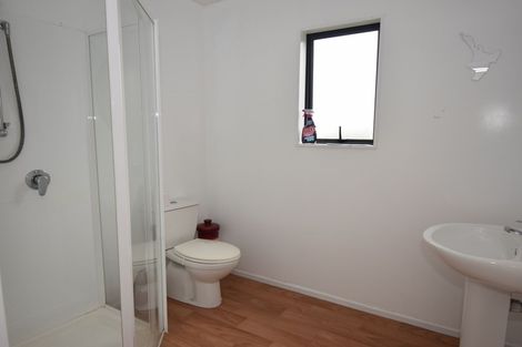 Photo of property in 2 Queen Street, Brighton, Dunedin, 9035