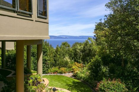 Photo of property in 40 Whakamoenga Point, Acacia Bay, Taupo, 3385