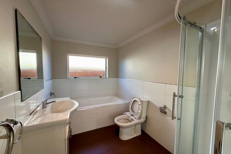 Photo of property in 16 Zoe Court, Manurewa, Auckland, 2105