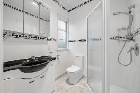 Photo of property in 6 Station Road, Khandallah, Wellington, 6035