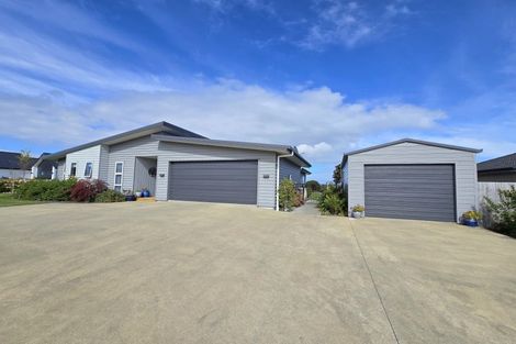 Photo of property in 11 Racecourse Terrace Rise, Hokitika, 7882