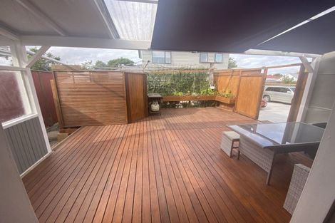 Photo of property in 5 Hallberry Road, Mangere East, Auckland, 2024