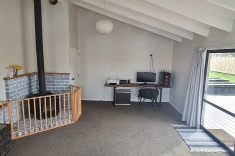 Photo of property in 10 Morris Road, Amberley, 7410