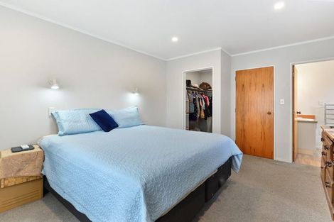 Photo of property in 61 Vardon Road, St Andrews, Hamilton, 3200