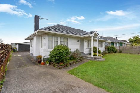 Photo of property in 64 Smythe Road, Henderson, Auckland, 0612