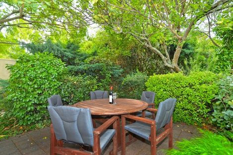 Photo of property in 98 Lane Road, Havelock North, 4130