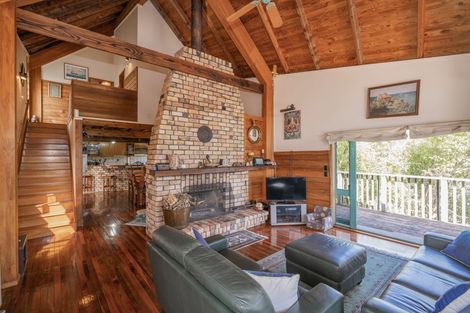 Photo of property in 35 Whiritoa Beach Road, Whiritoa, Whangamata, 3691