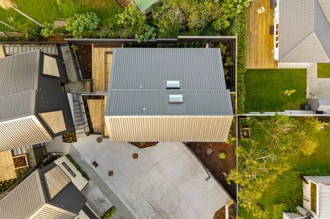 Photo of property in 28 Dawnhaven Drive, Te Atatu Peninsula, Auckland, 0610