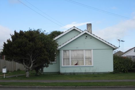 Photo of property in 60 Liverpool Street, Levin, 5510