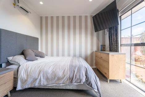 Photo of property in 15 Kentwood Drive, Woodridge, Wellington, 6037