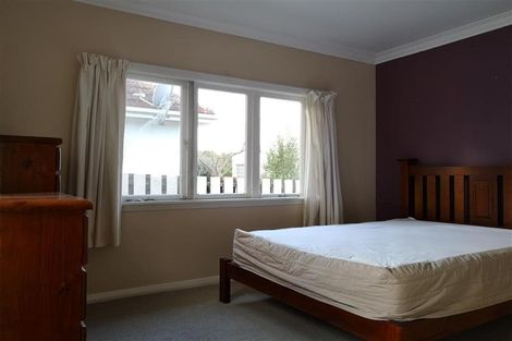 Photo of property in 19 Koromiko Street, New Lynn, Auckland, 0600