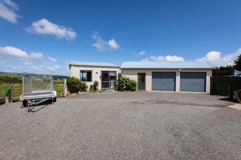 Photo of property in 47 Cowper Side Road, Dannevirke, 4976